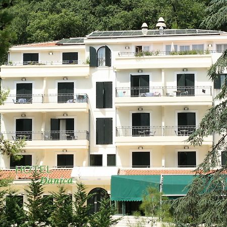 Hotel Danica Petrovac na moru Exterior foto