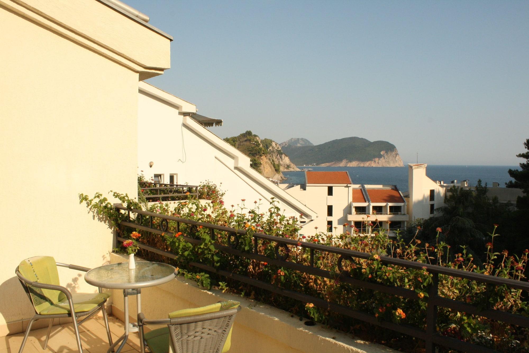 Hotel Danica Petrovac na moru Exterior foto