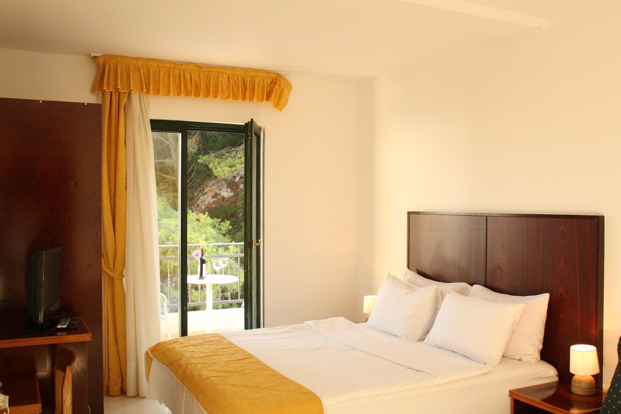 Hotel Danica Petrovac na moru Exterior foto
