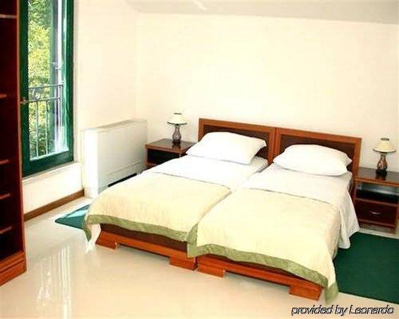 Hotel Danica Petrovac na moru Zimmer foto
