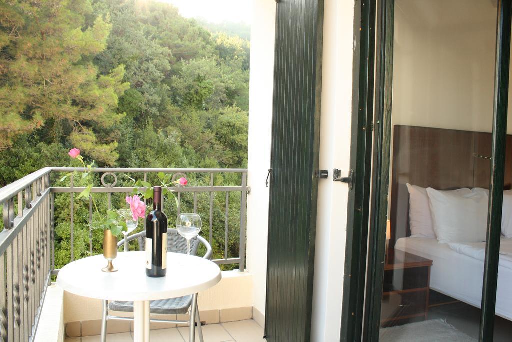 Hotel Danica Petrovac na moru Exterior foto